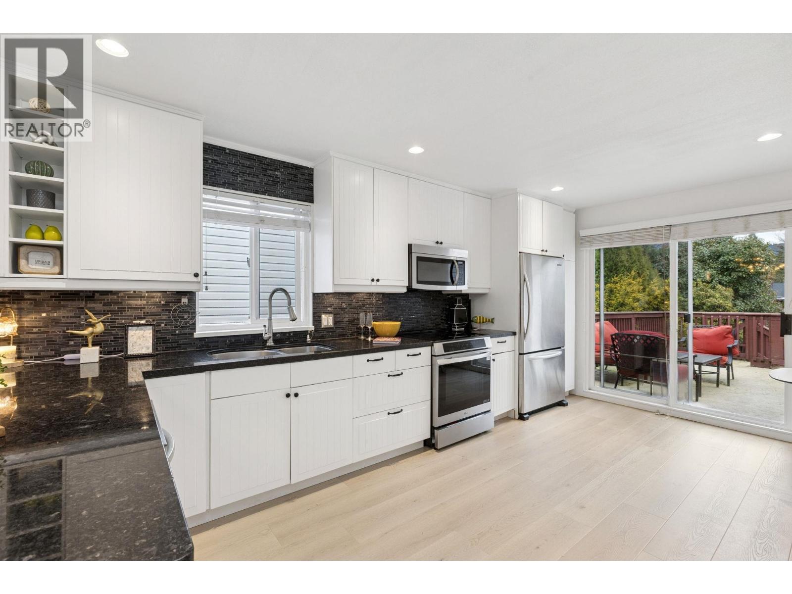 3638 MAGINNIS AVENUE — photo 15