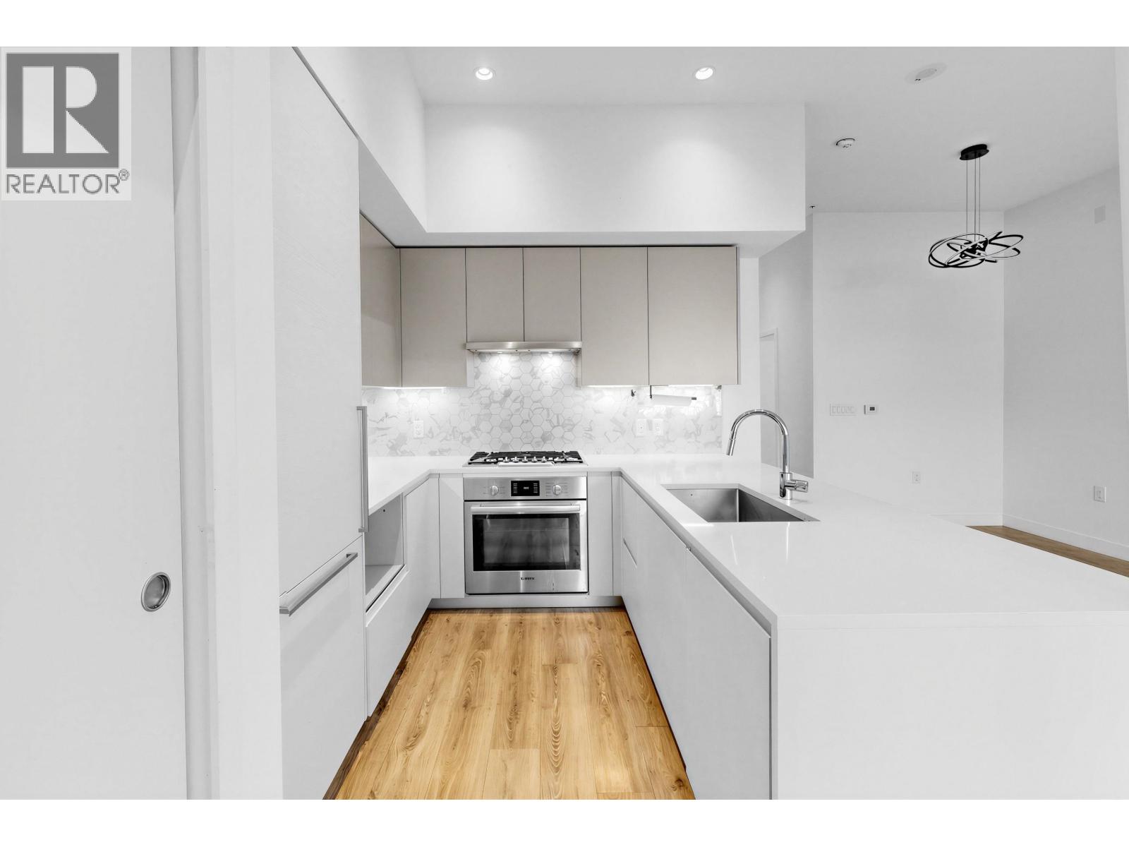 8111 CHESTER STREET, Vancouver