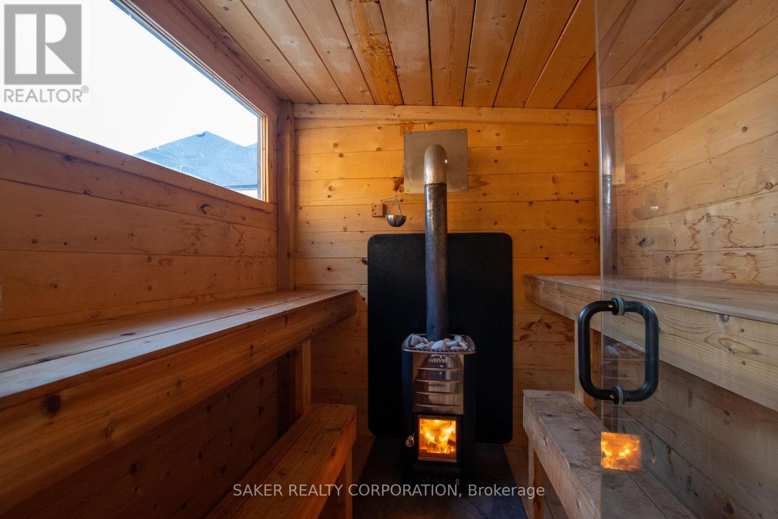 3 POOLE CRESCENT Property Photo