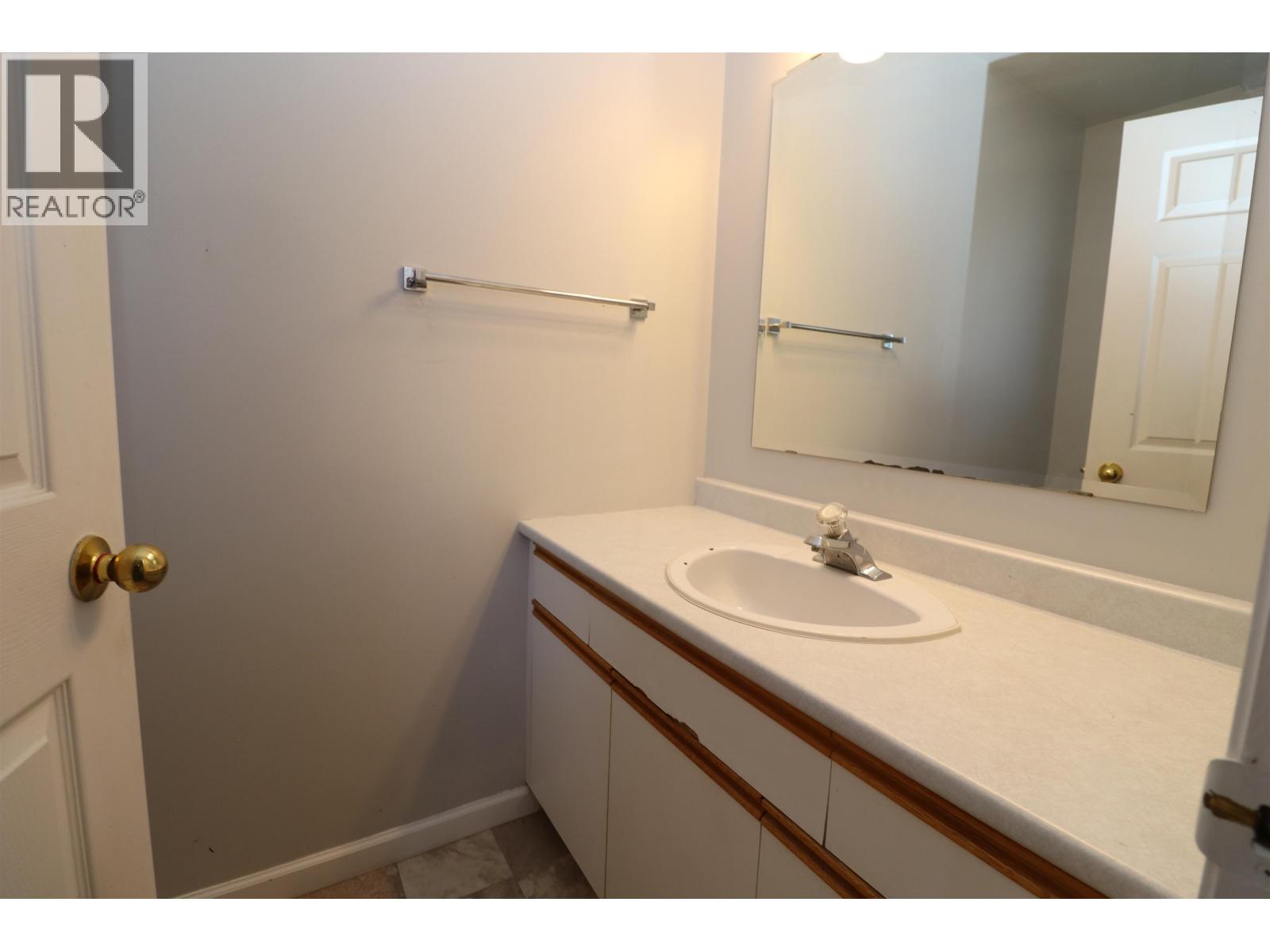 1930 SPRUCE STREET - 13