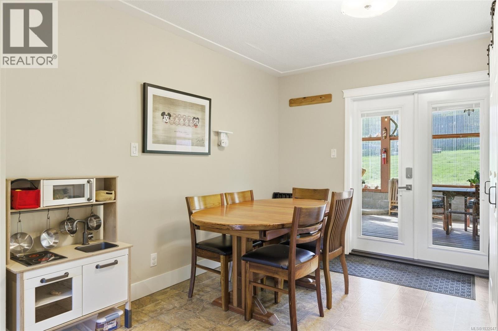 1704 WHIFFIN SPIT RD - 18