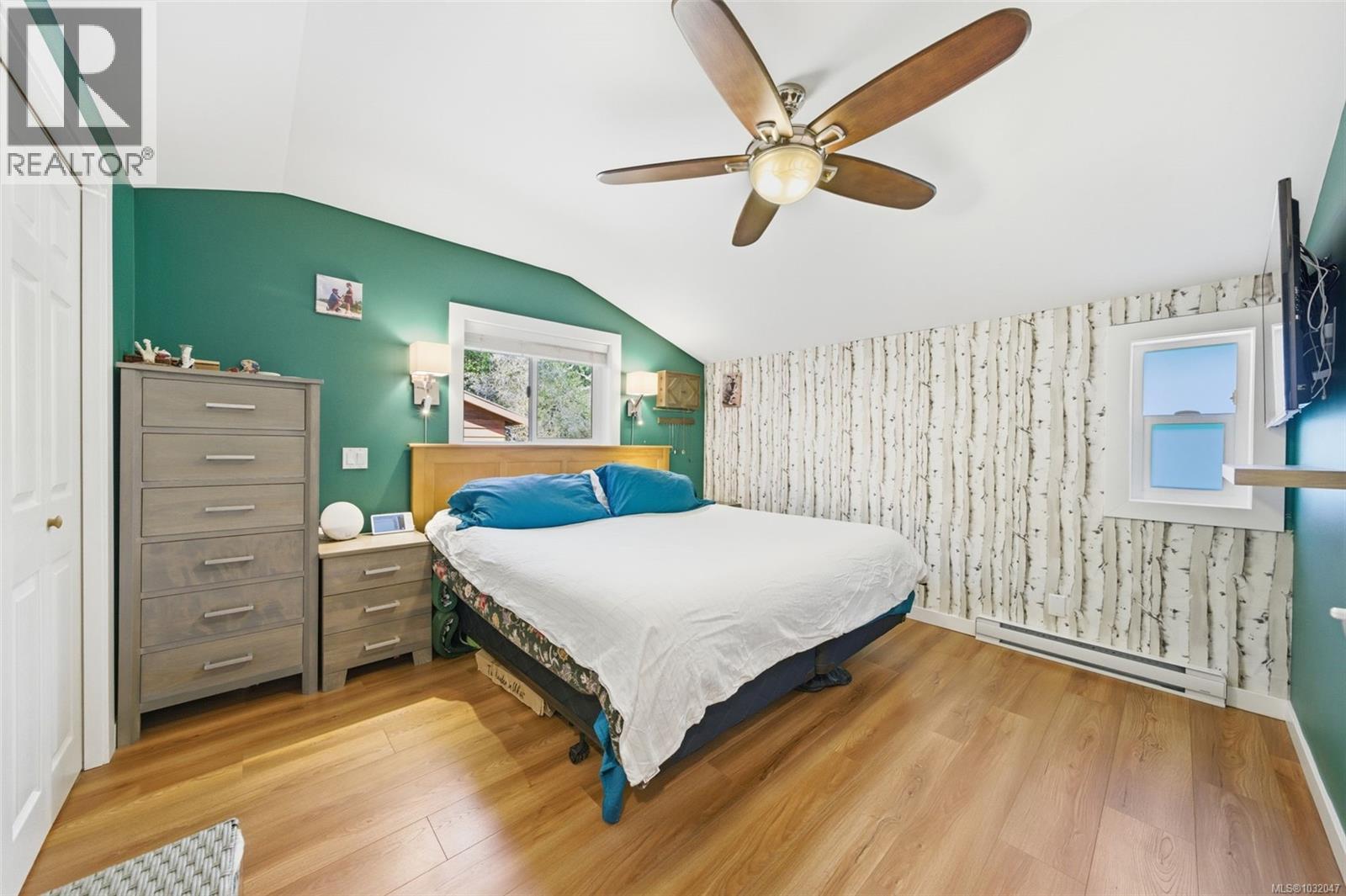 1704 Whiffin Spit Rd - 21