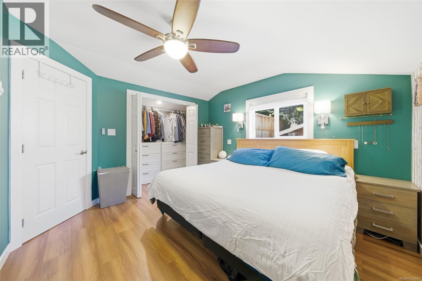1704 Whiffin Spit Rd - 22