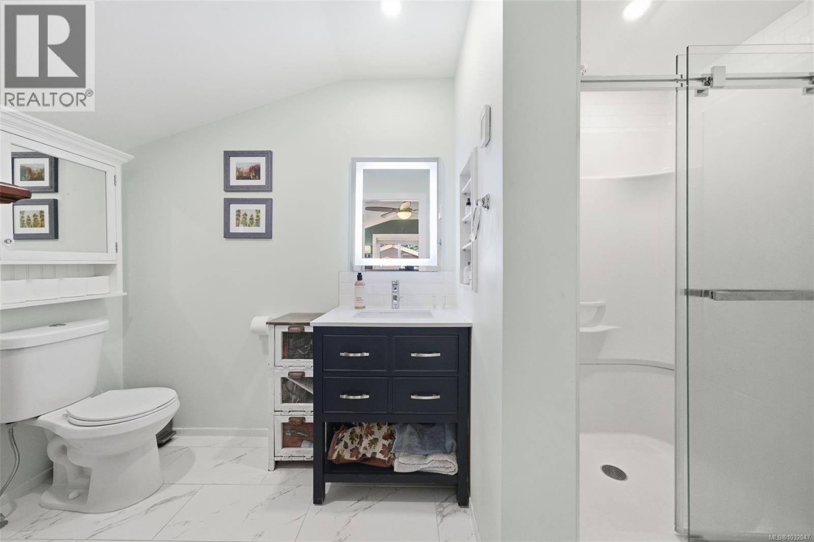 1704 Whiffin Spit Rd - 23