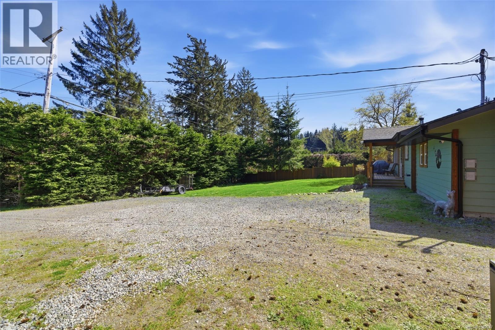 1704 WHIFFIN SPIT RD - 28