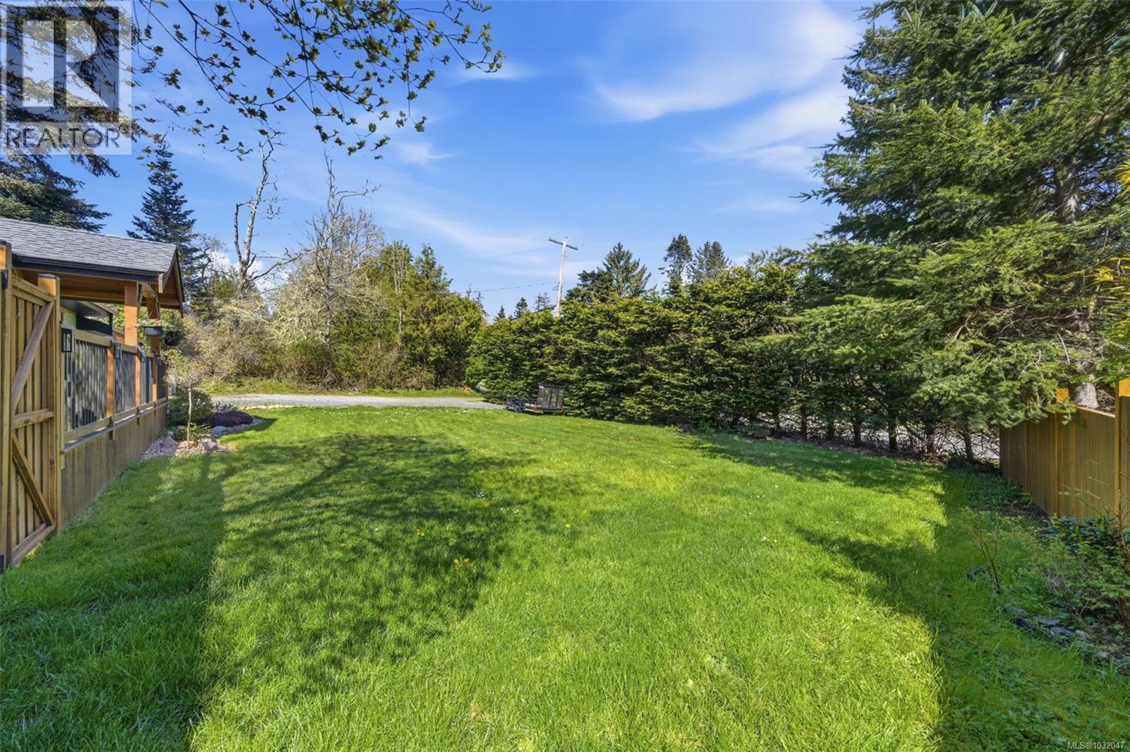 1704 WHIFFIN SPIT RD - 29