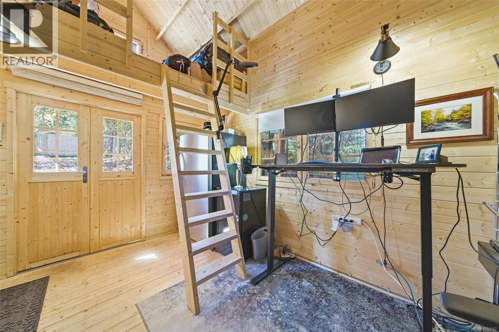 1704 Whiffin Spit Rd - 38