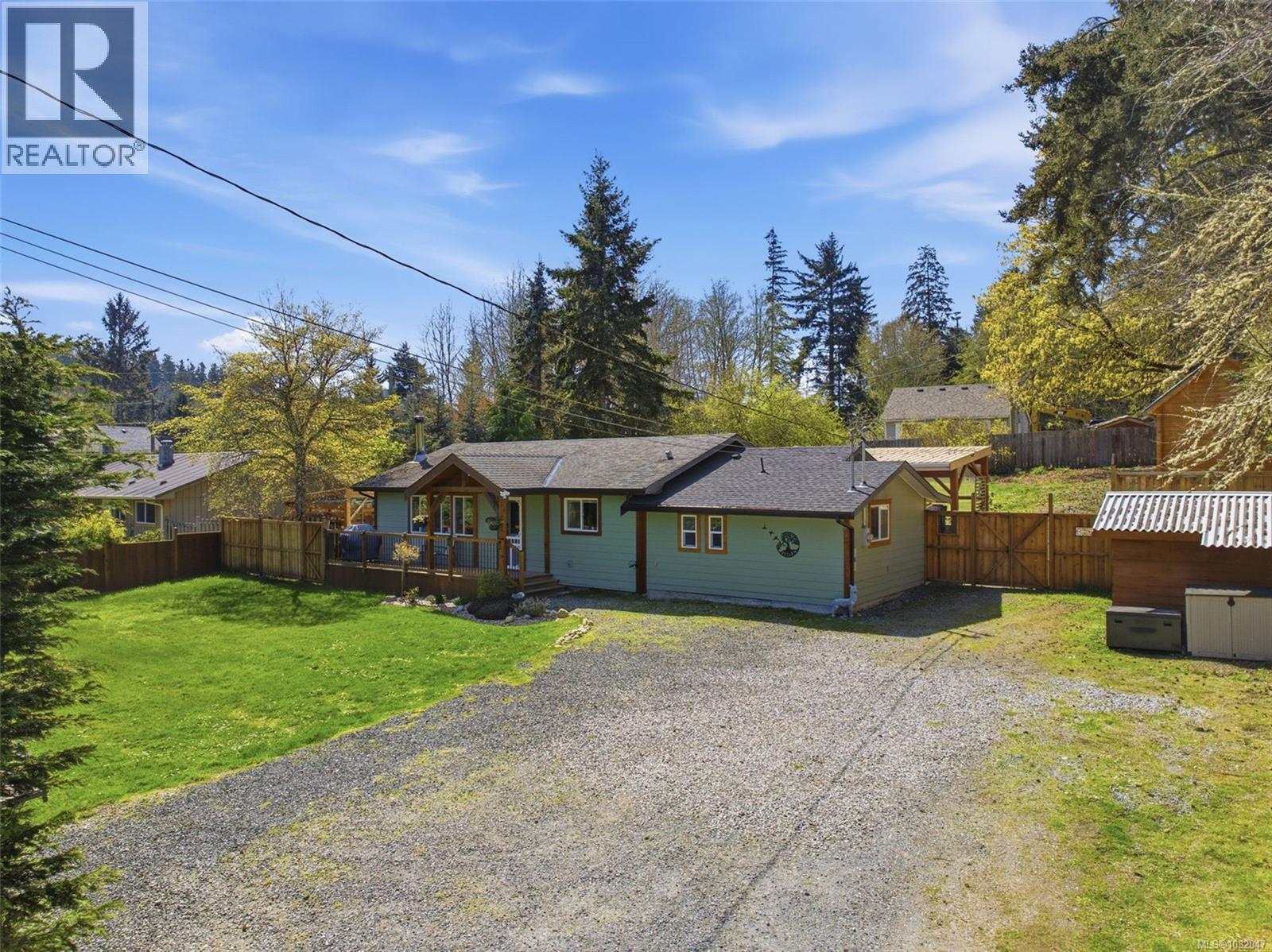 1704 Whiffin Spit Rd - 5
