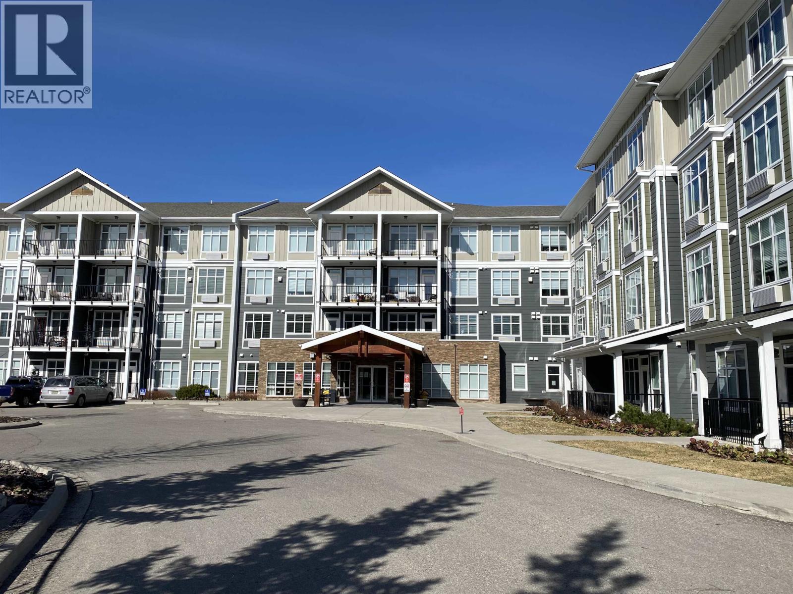 106 1444 20TH AVENUE — $394,900