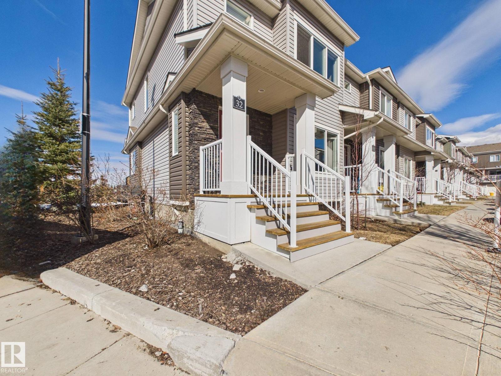 #32 2121 Haddow DR NW - 3