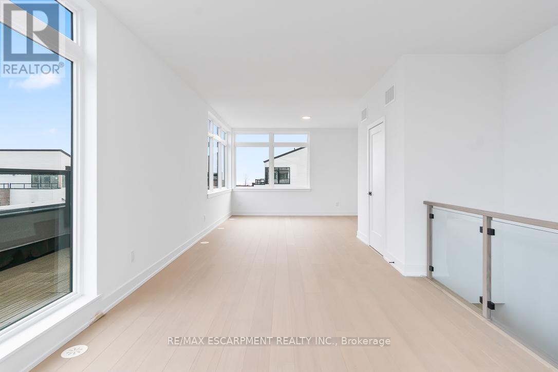 19 - 20 LOU PARSONS WAY — photo 28