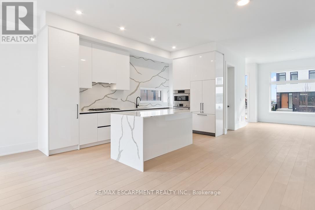 19 - 20 LOU PARSONS WAY — photo 8