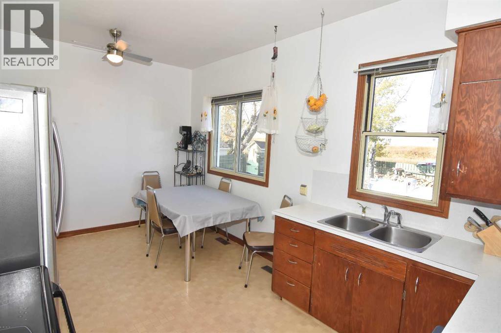 253215 RANGE ROAD 280 - 8