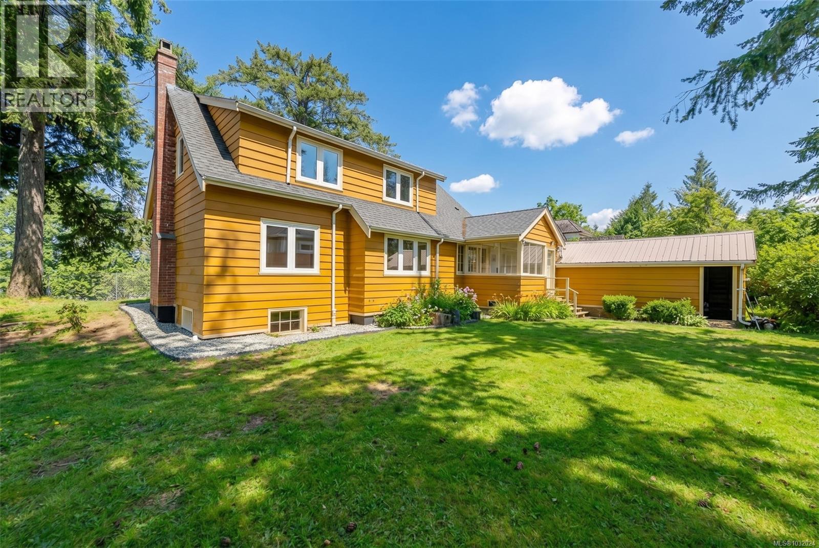 4749 LESLIE AVE - 39