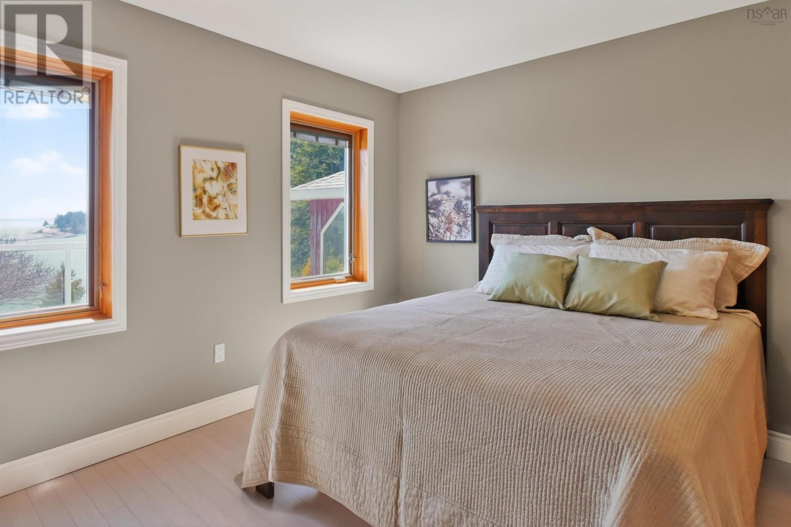 Property 30 of 50 of 11 Wharf Road