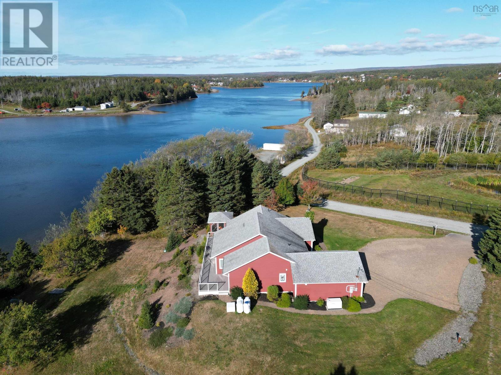 Property 48 of 50 of 11 Wharf Road