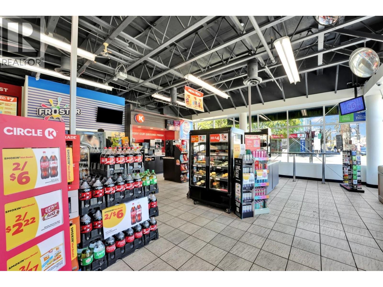 Retail for Rent in Vancouver – 2601 COMMERCIAL DRIVE, Vancouver - Image 39