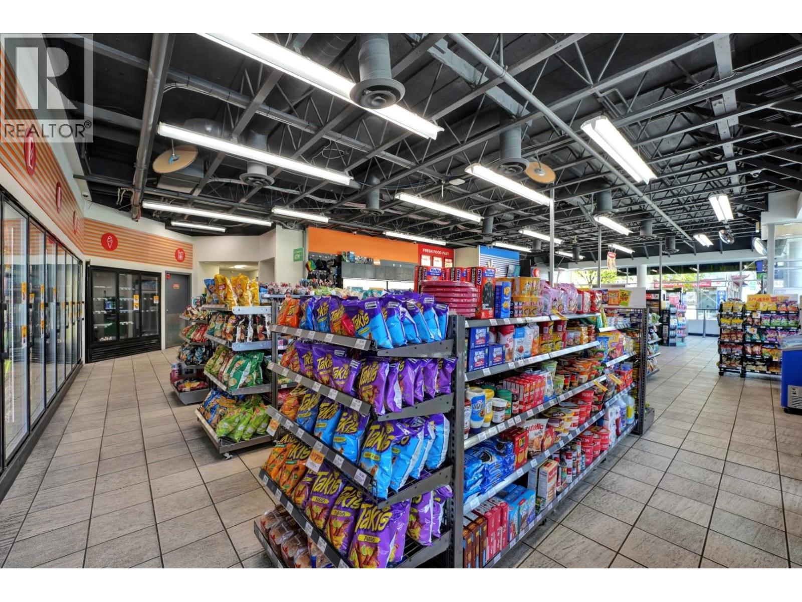 Retail for Rent in Vancouver – 2601 COMMERCIAL DRIVE, Vancouver - Image 9