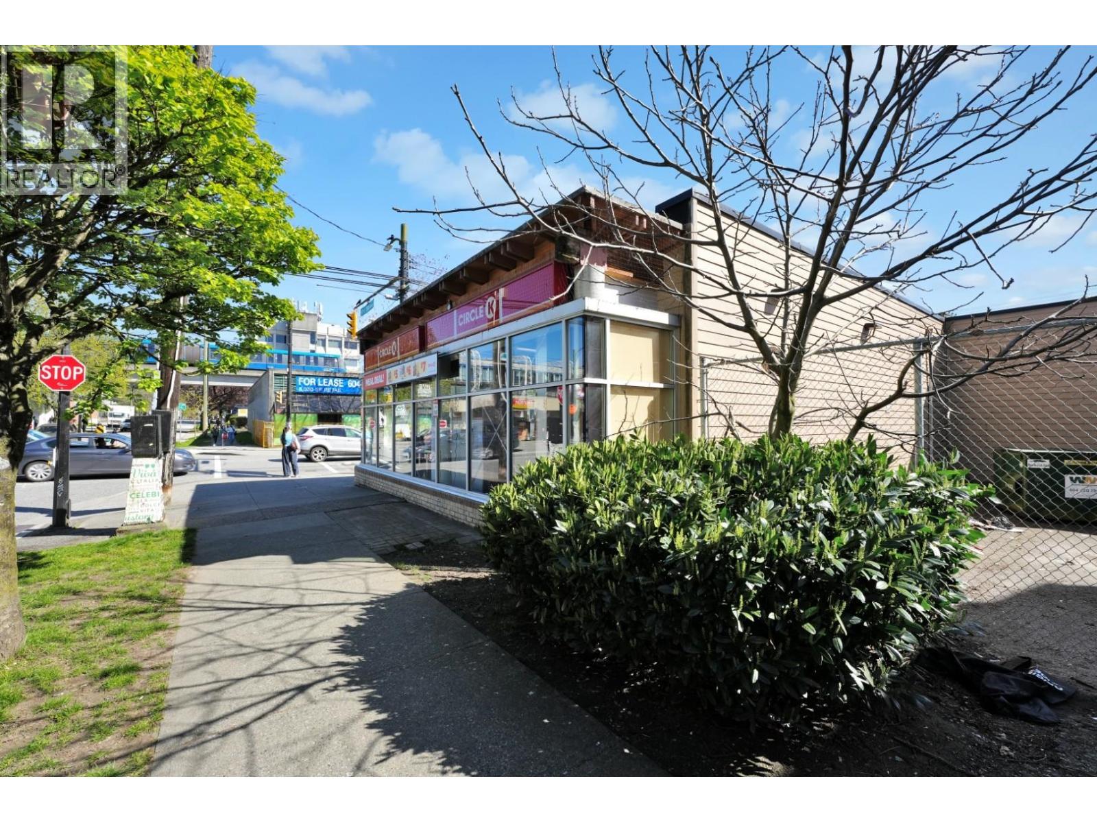 Retail for Rent in Vancouver – 2601 COMMERCIAL DRIVE, Vancouver - Image 28