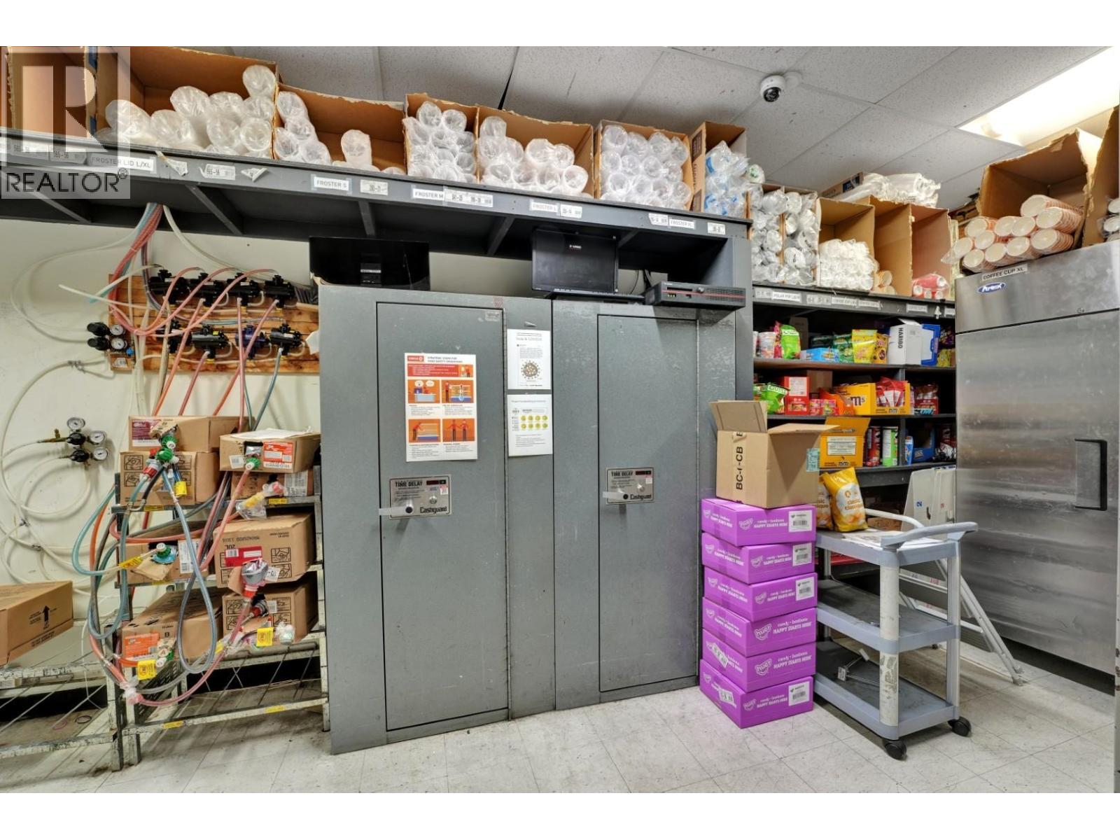 Retail for Rent in Vancouver – 2601 COMMERCIAL DRIVE, Vancouver - Image 14