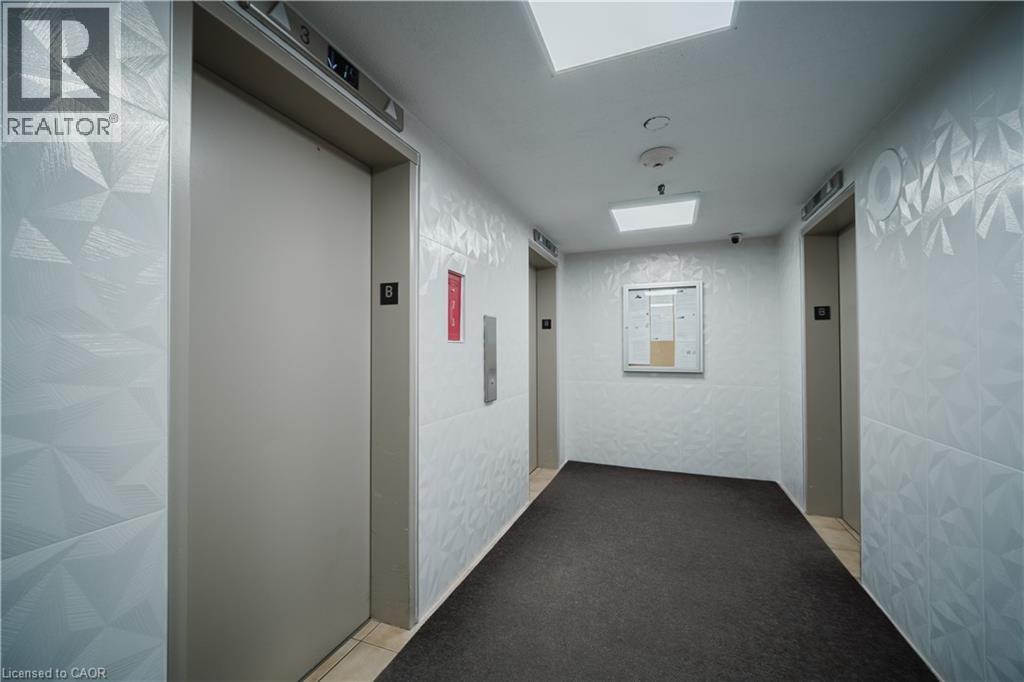 #502 18 KNIGHTSBRIDGE Road - 46