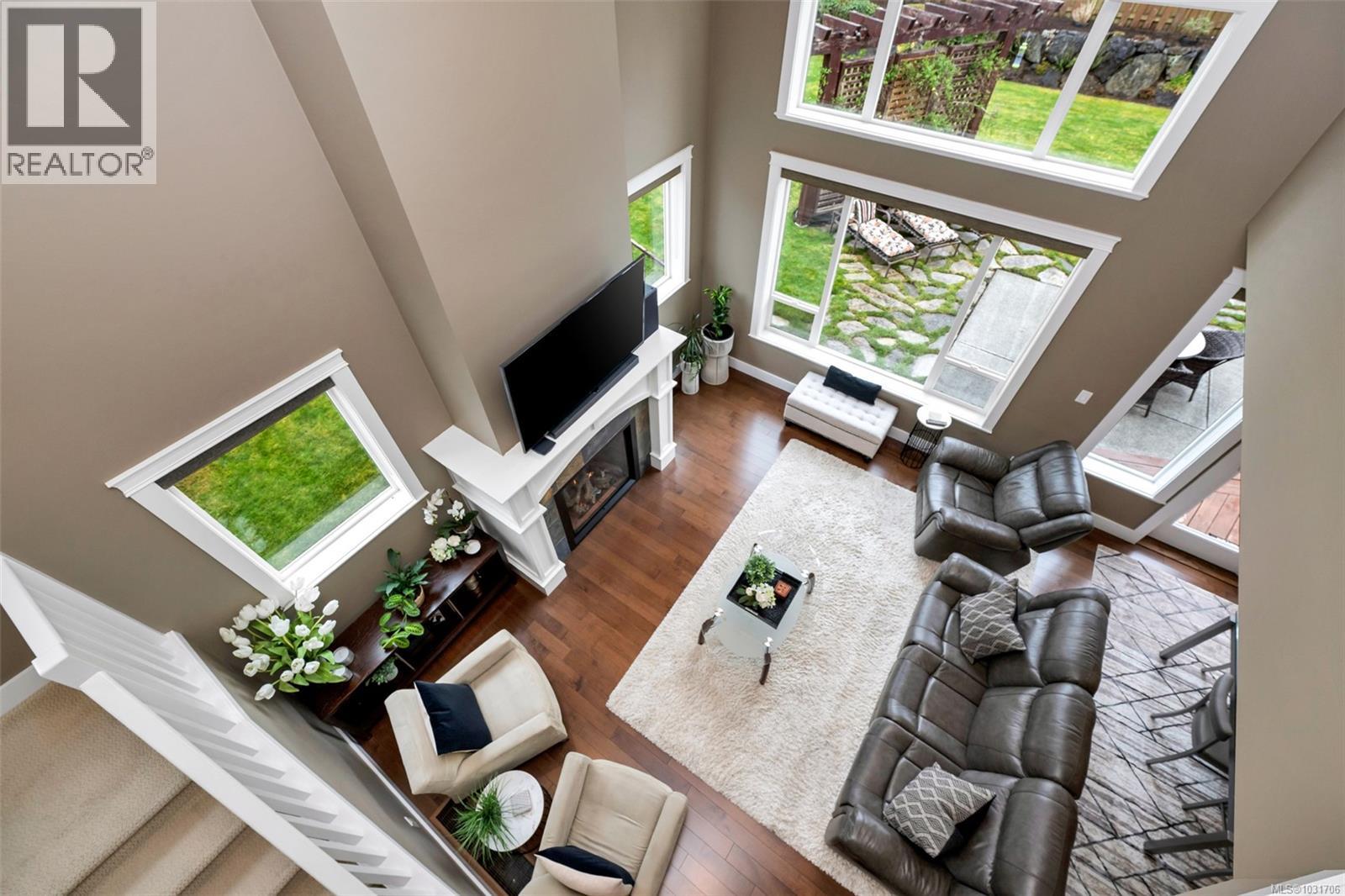 1328 BONNER CRES - 11