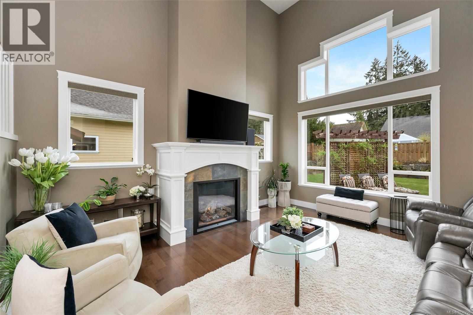 1328 BONNER CRES - 12