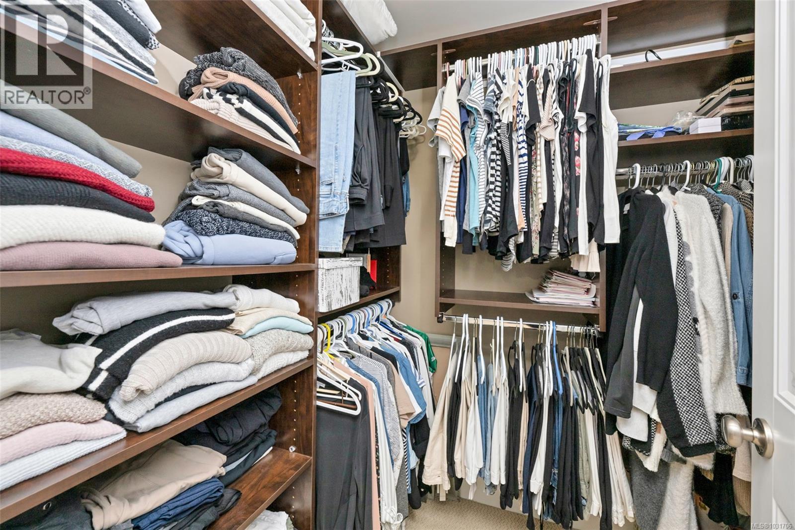 1328 BONNER CRES - 26