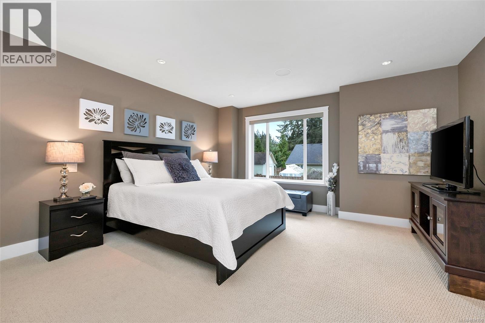 1328 BONNER CRES - 28