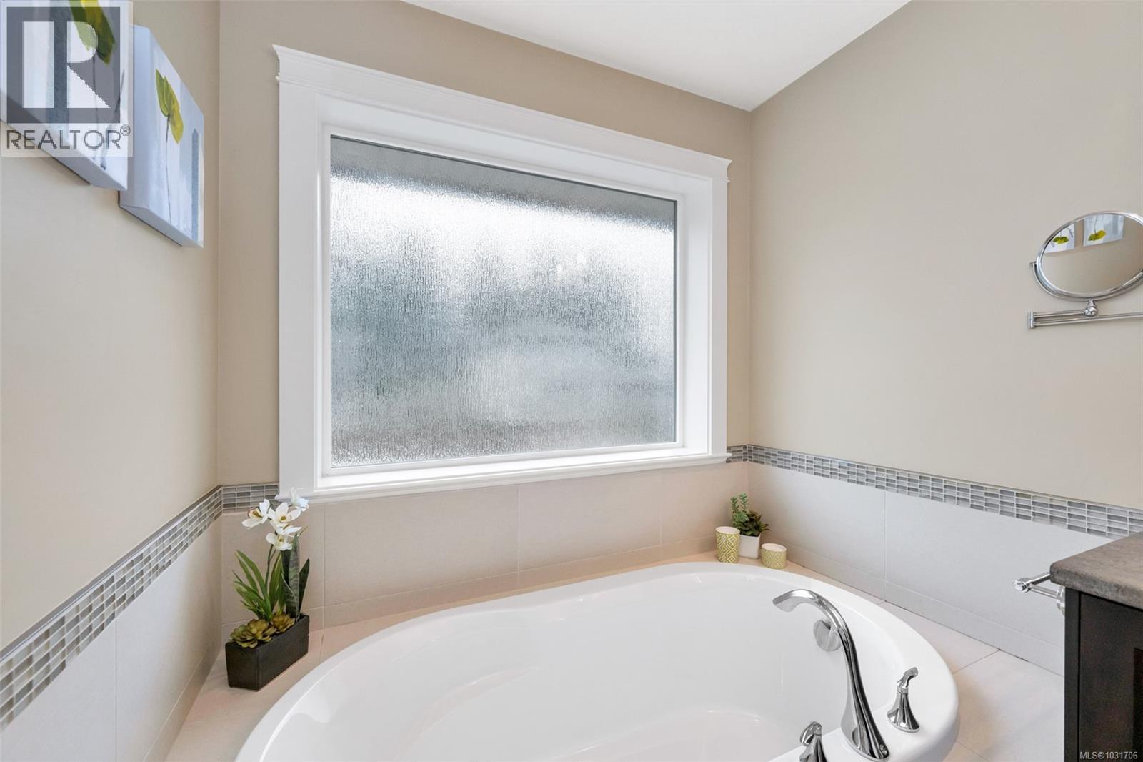 1328 BONNER CRES - 29