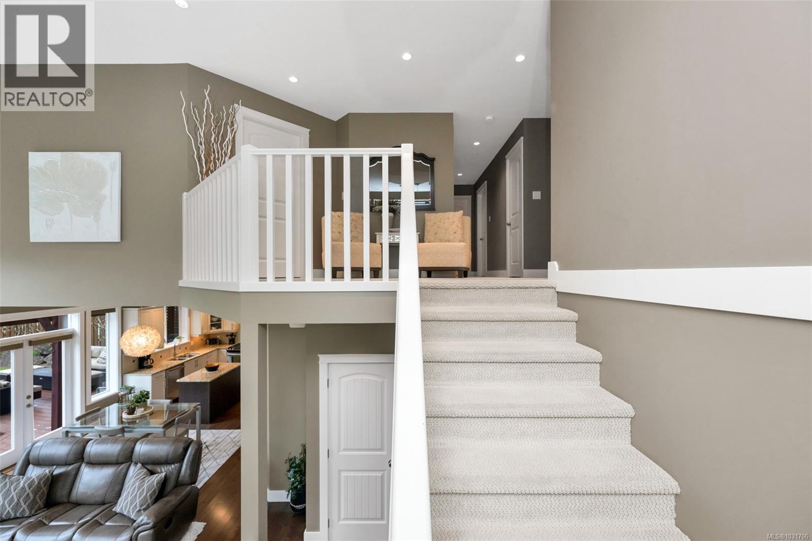 1328 BONNER CRES - 35