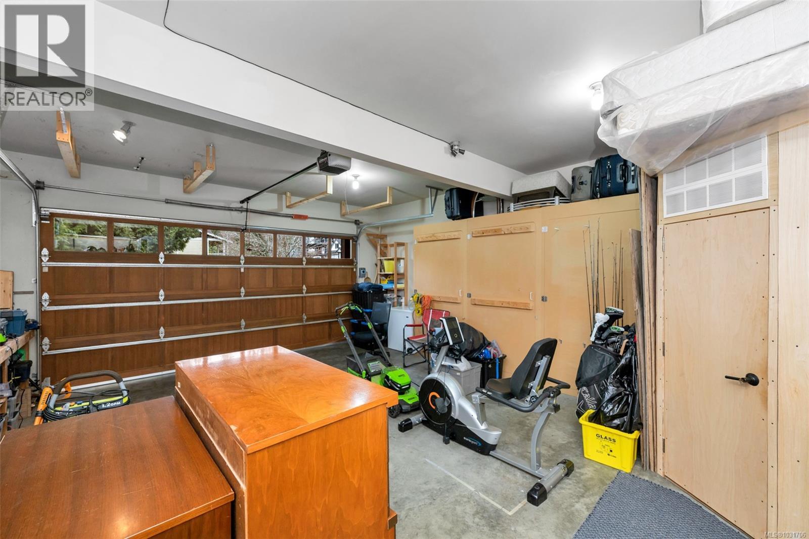 1328 BONNER CRES - 42