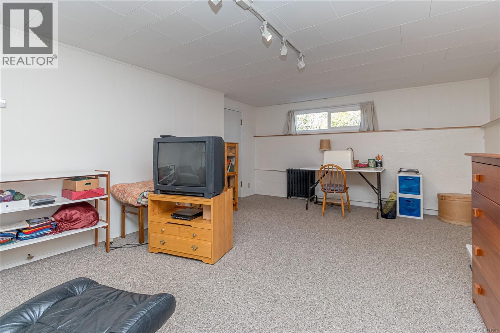 2201 KINROSS AVE - 30