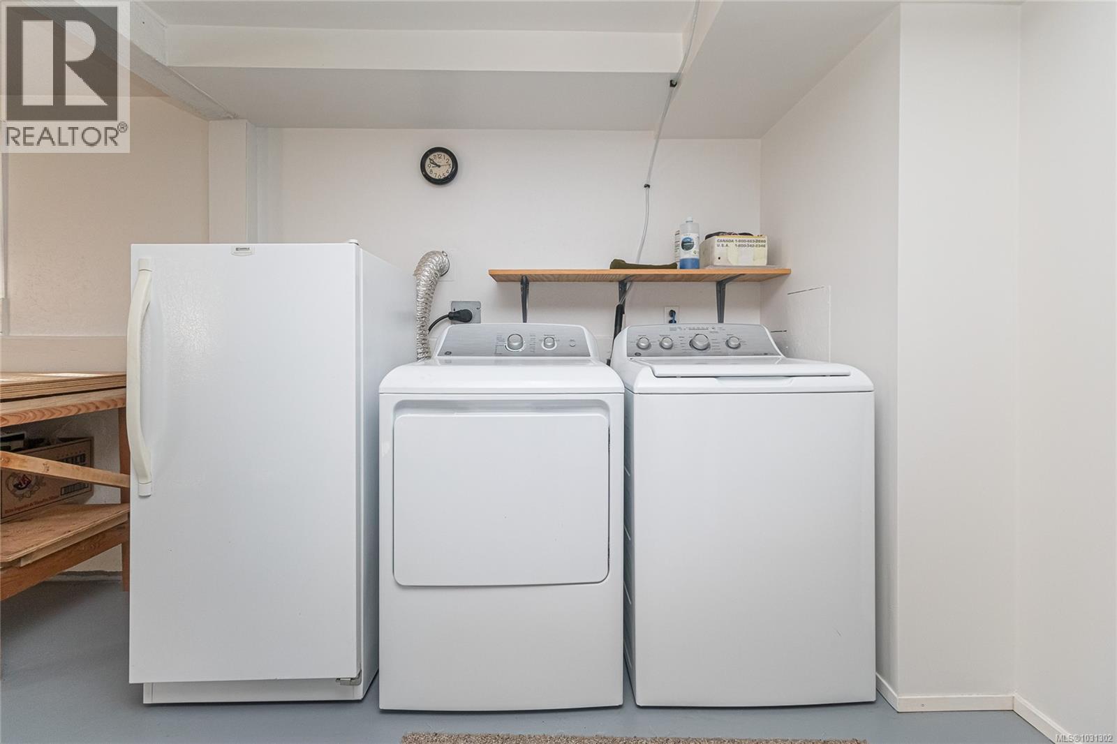 2201 KINROSS AVE - 31