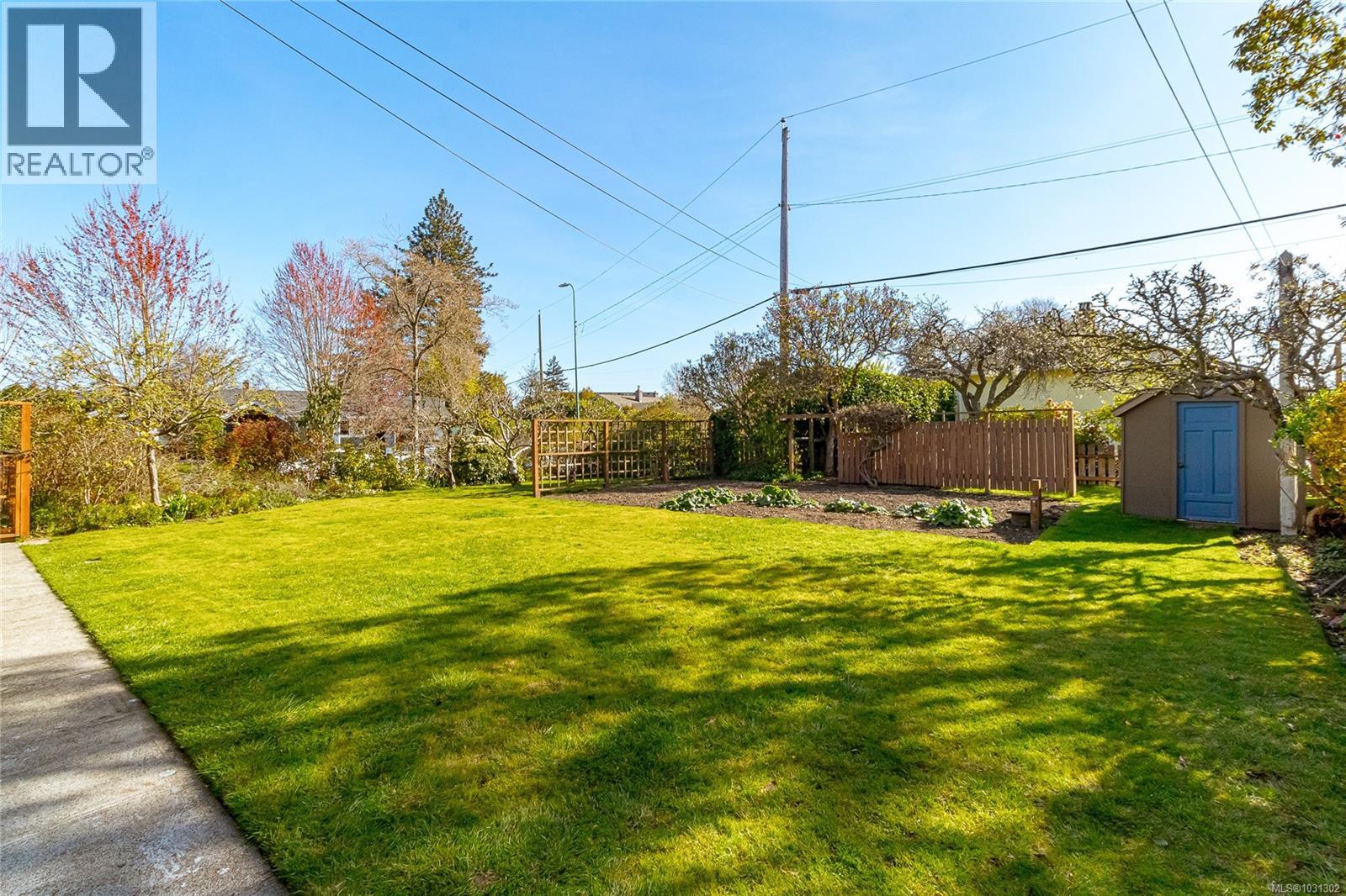 2201 KINROSS AVE - 41