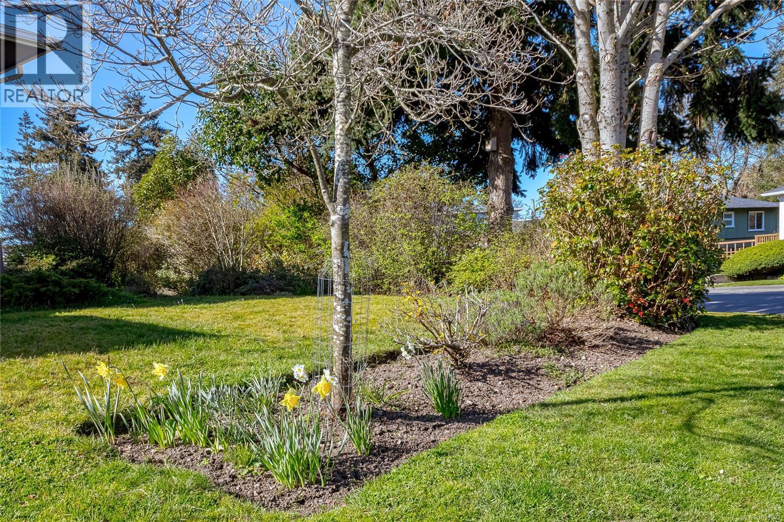 2201 KINROSS AVE - 49