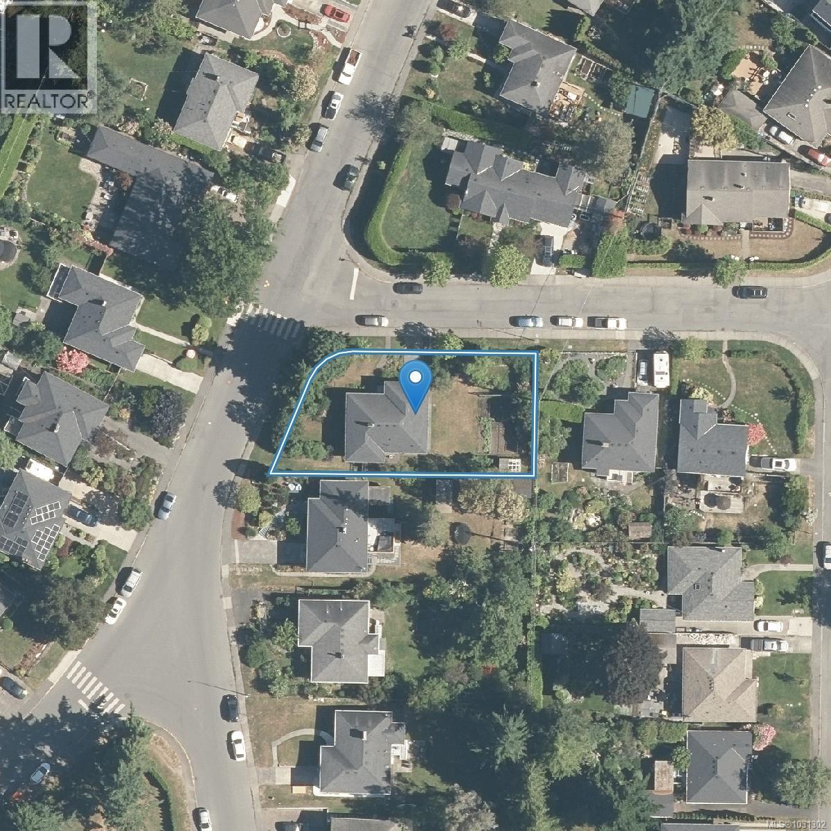 2201 KINROSS AVE - 50