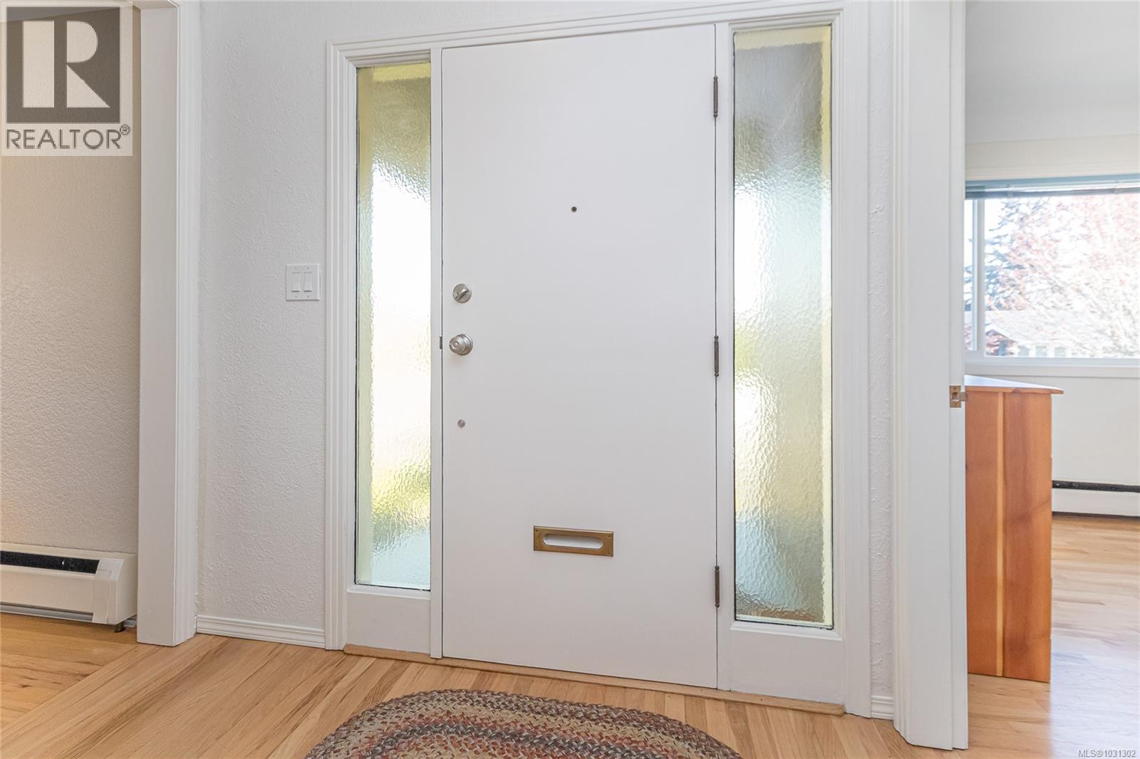 2201 KINROSS AVE - 6