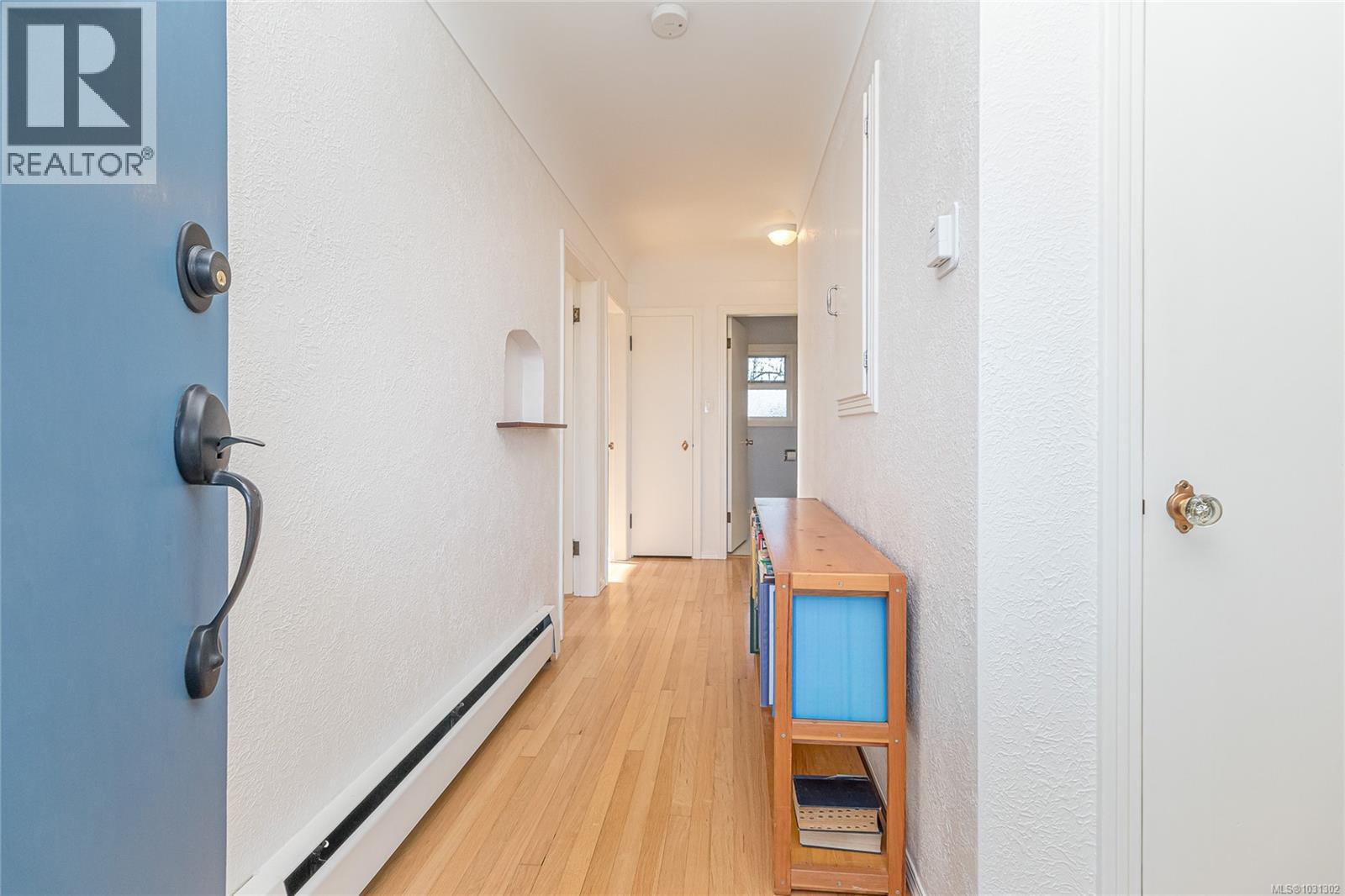 2201 KINROSS AVE - 7