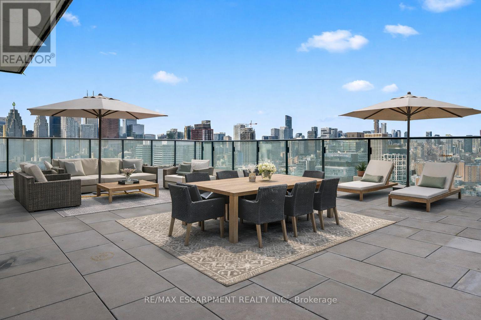 3204 - 35 PARLIAMENT STREET