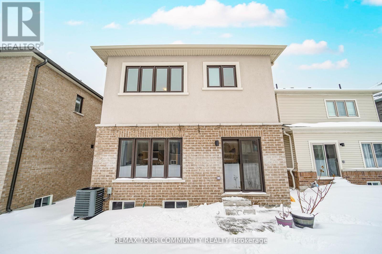 146 FLOOD AVENUE - 32