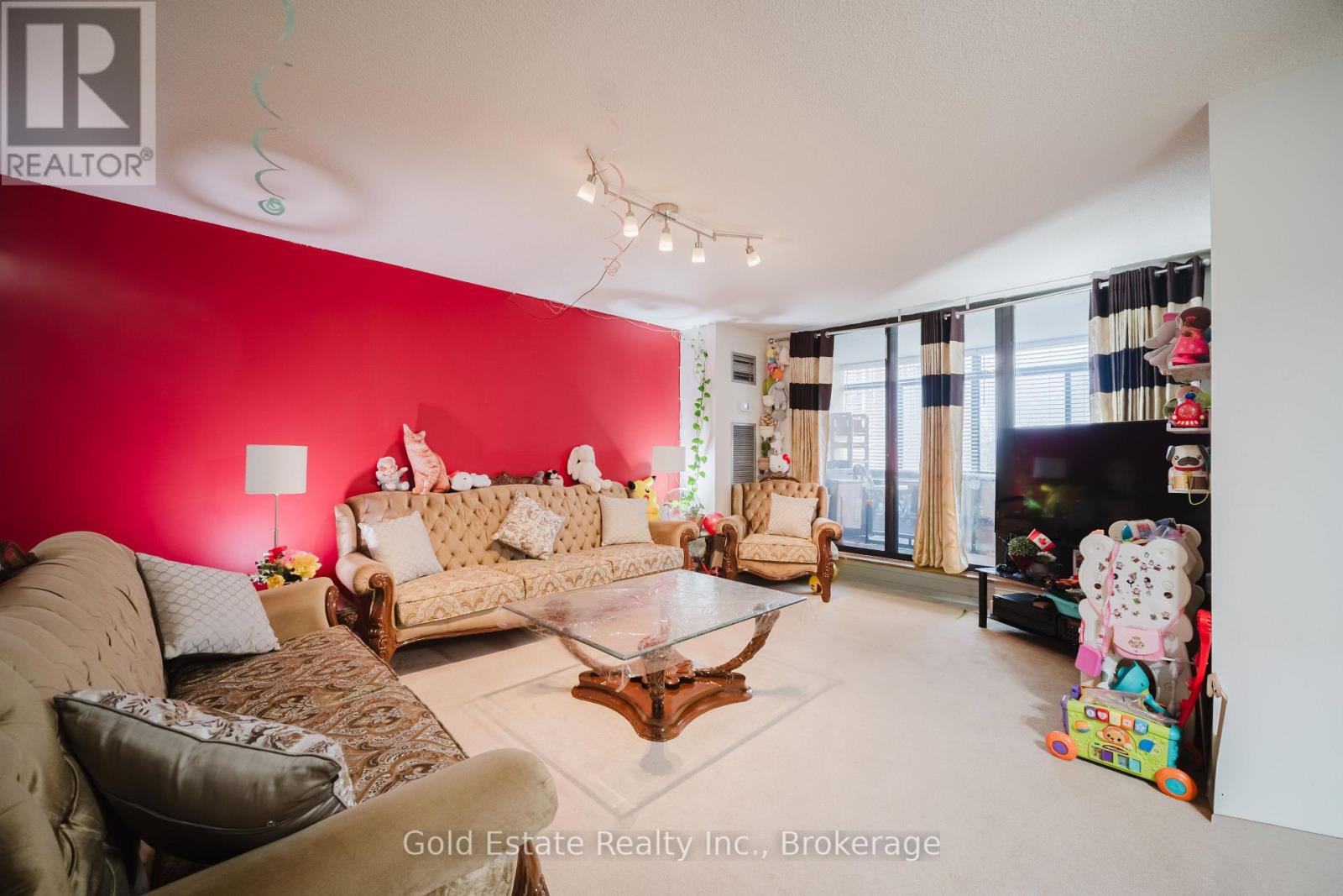 #502 18 KNIGHTSBRIDGE ROAD - 12