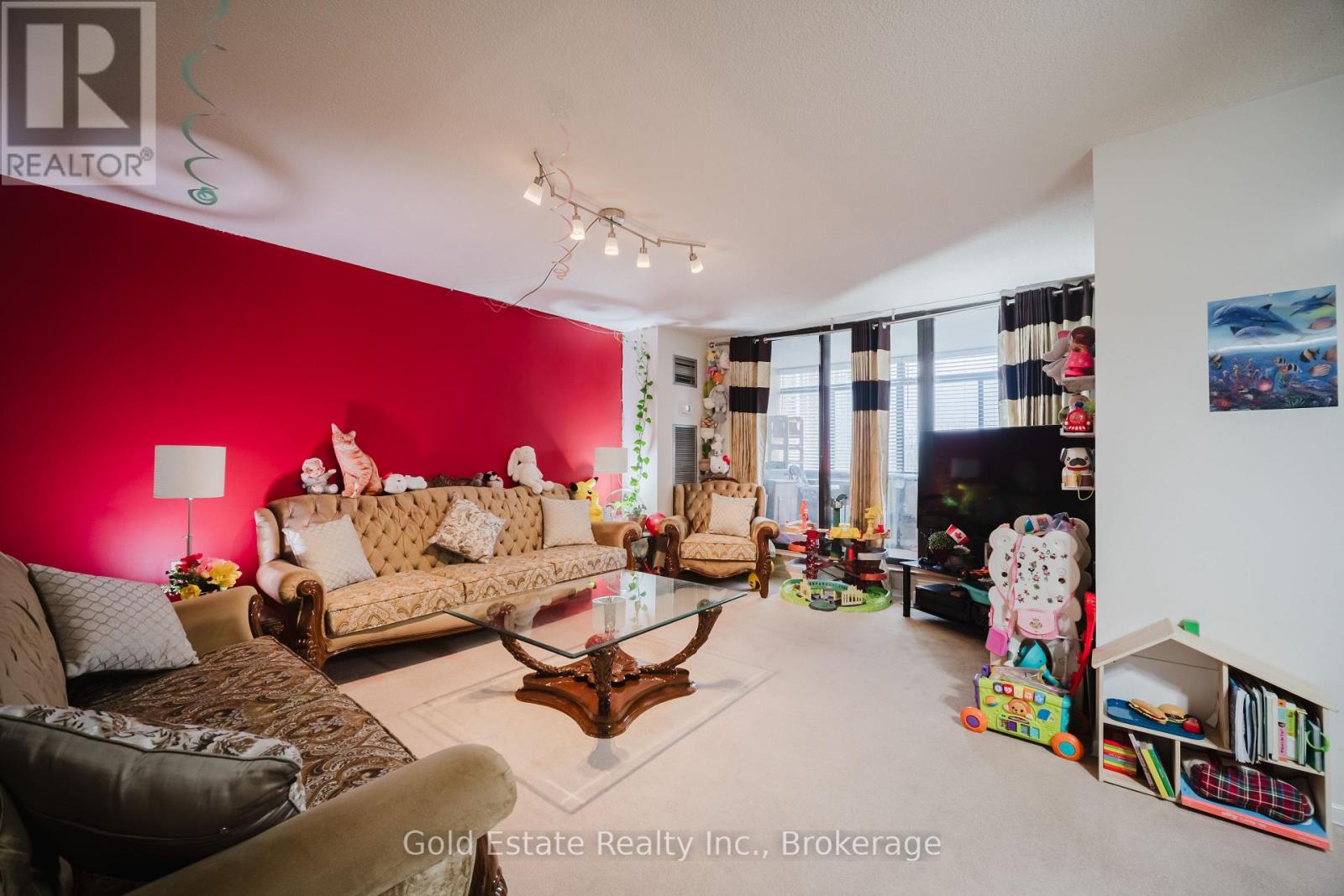 #502 18 KNIGHTSBRIDGE ROAD - 18