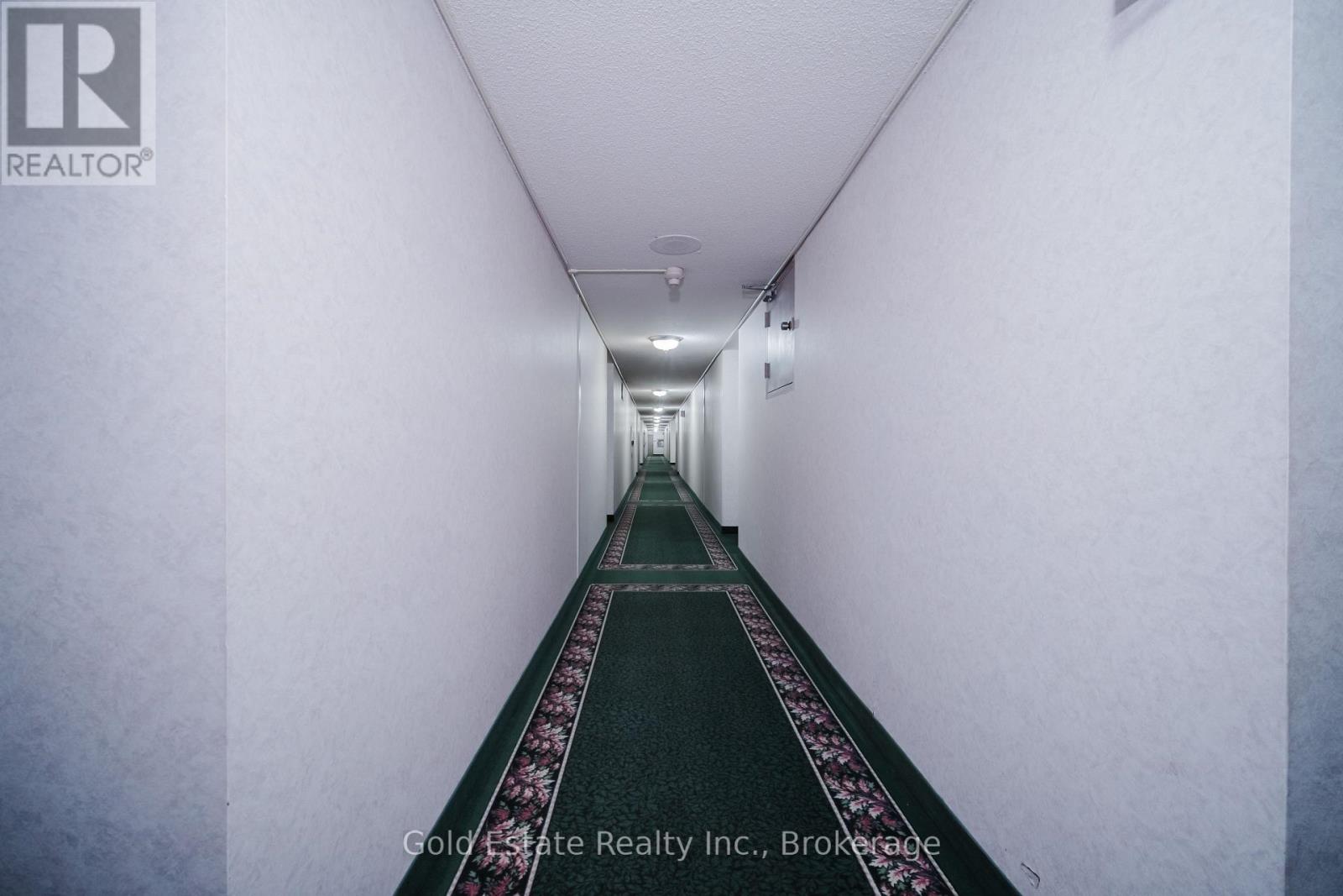 502 - 18 KNIGHTSBRIDGE ROAD