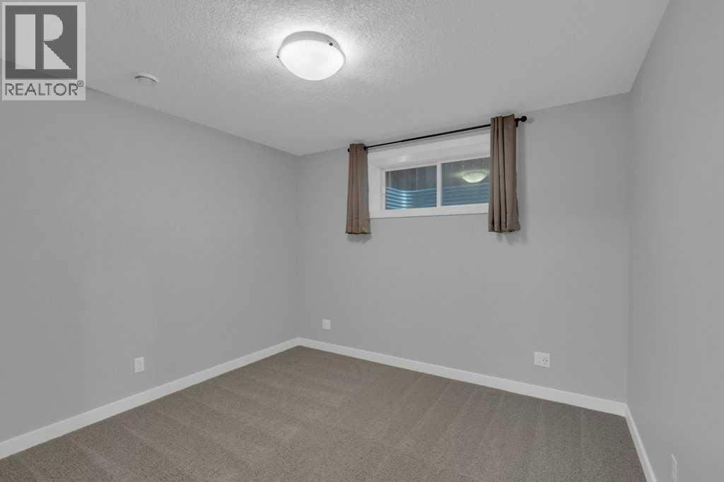 137 Willow Park North, Cochrane