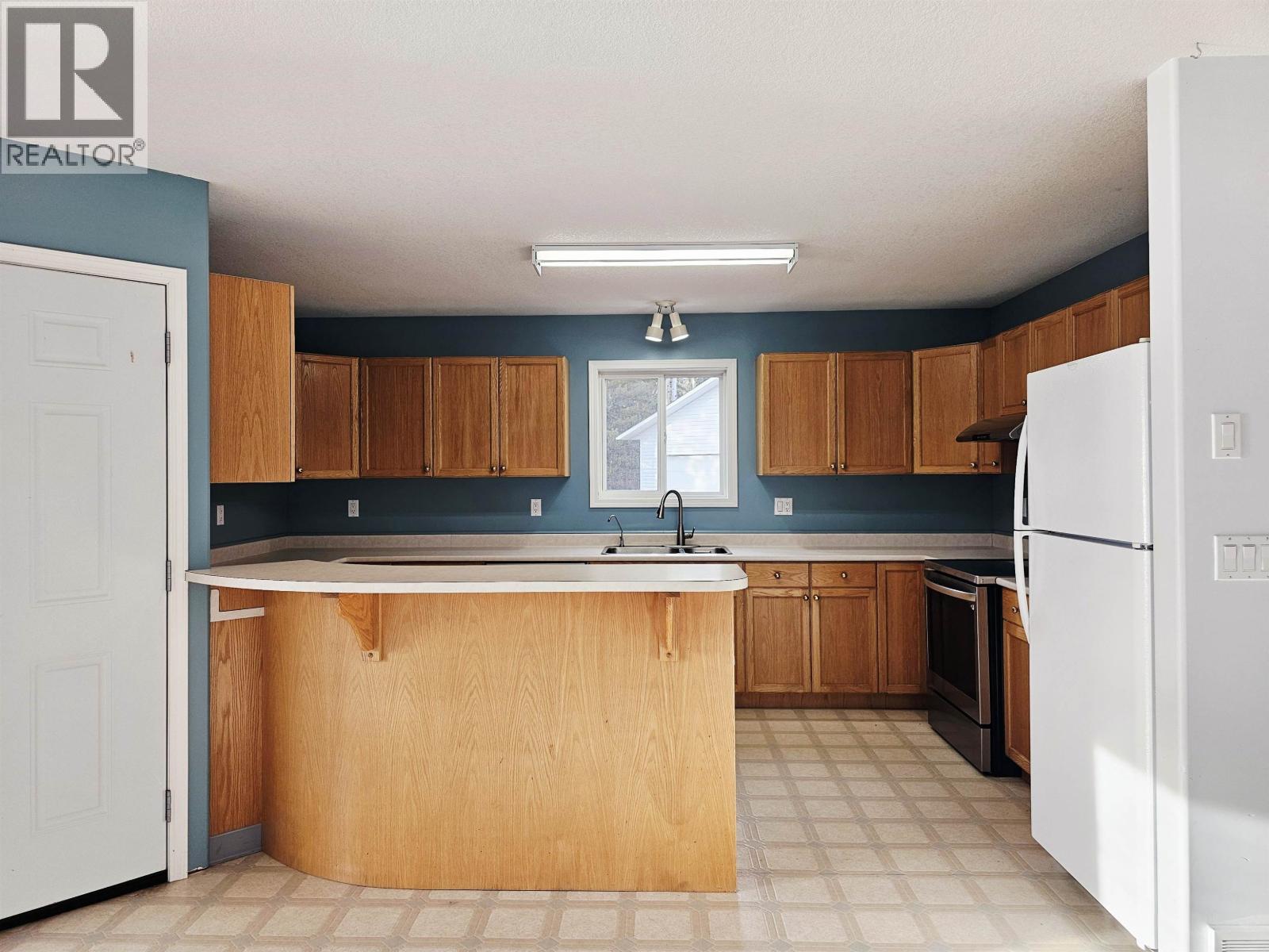 2335 MURPHY ROAD - 8