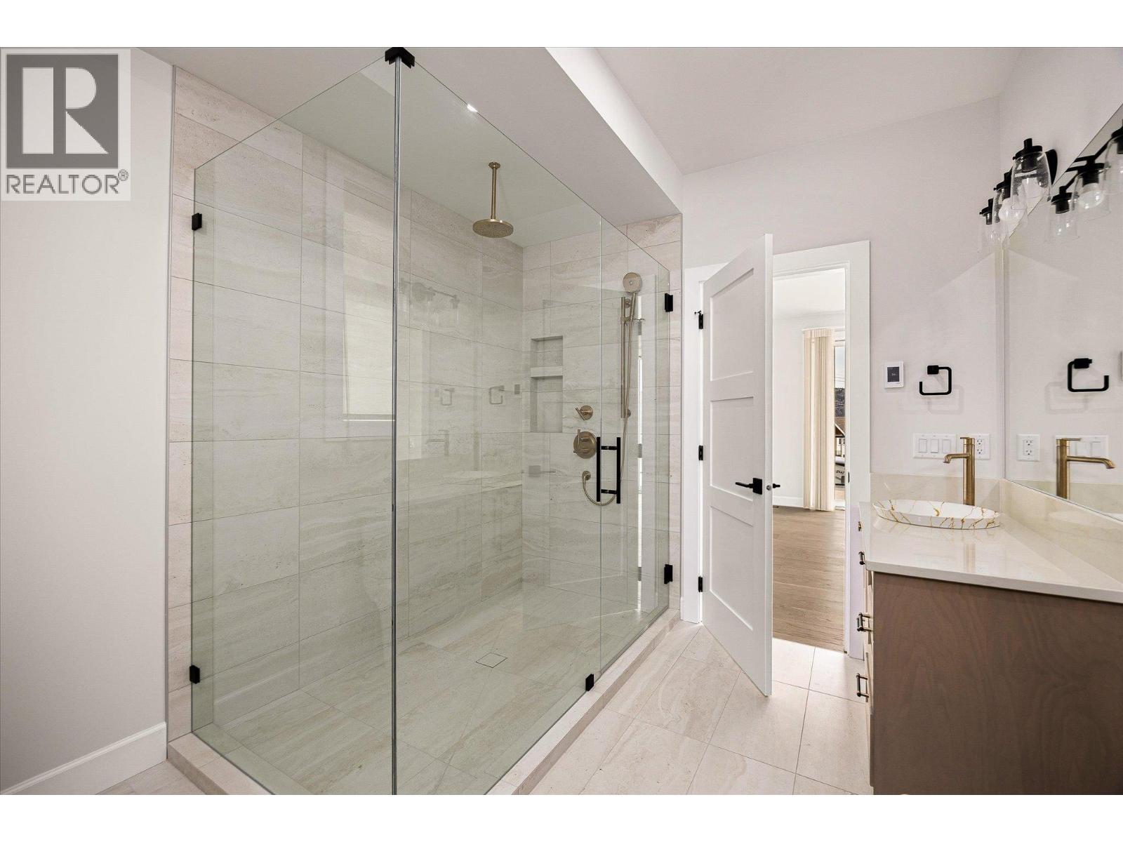  167 Heldon Court, West Kelowna