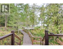 2037 Ida Ave, Shawnigan Lake, BC V0R2W3 Photo 36