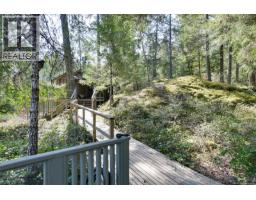 2037 Ida Ave, Shawnigan Lake, BC V0R2W3 Photo 22