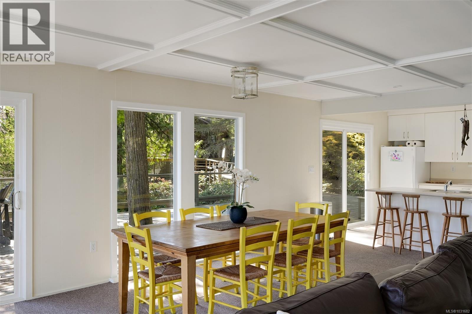 2037 Ida Ave - 23